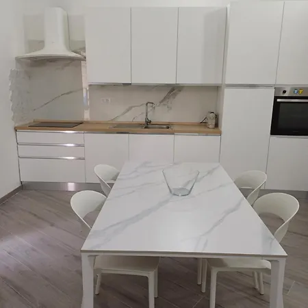 Con Ampio Giardino Holiday home *